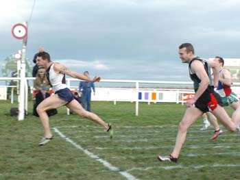 Gary Wilson winning the second cross-tie from Chris Gillie.
