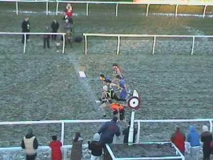 Jack Beattie (white hat) winning the 90 metres Open Final.